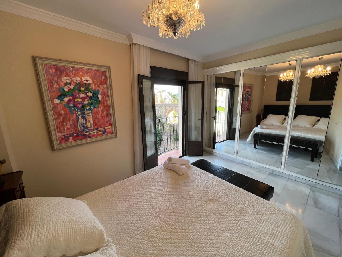 La Jaula De Oro Apartment Ronda Luaran gambar