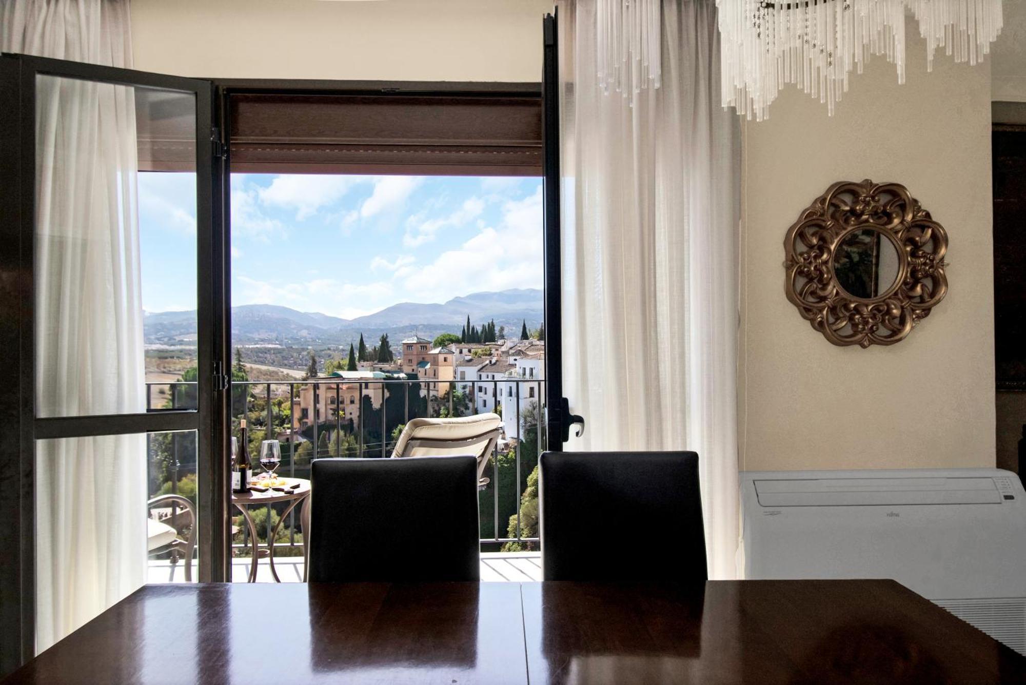 La Jaula De Oro Apartment Ronda Luaran gambar