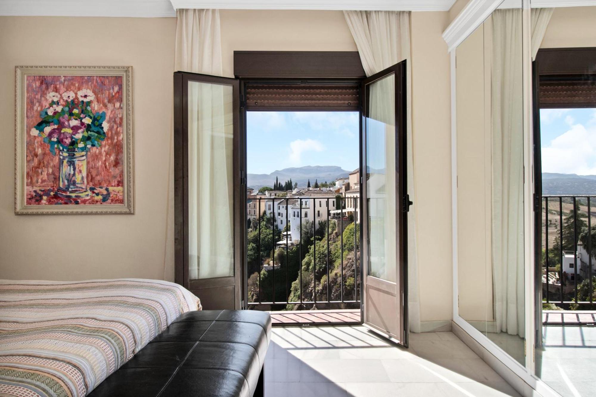 La Jaula De Oro Apartment Ronda Luaran gambar
