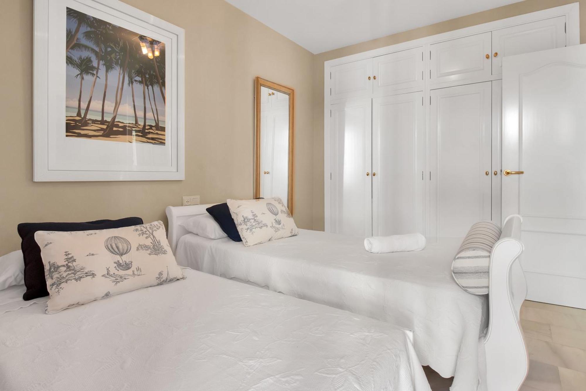 La Jaula De Oro Apartment Ronda Luaran gambar